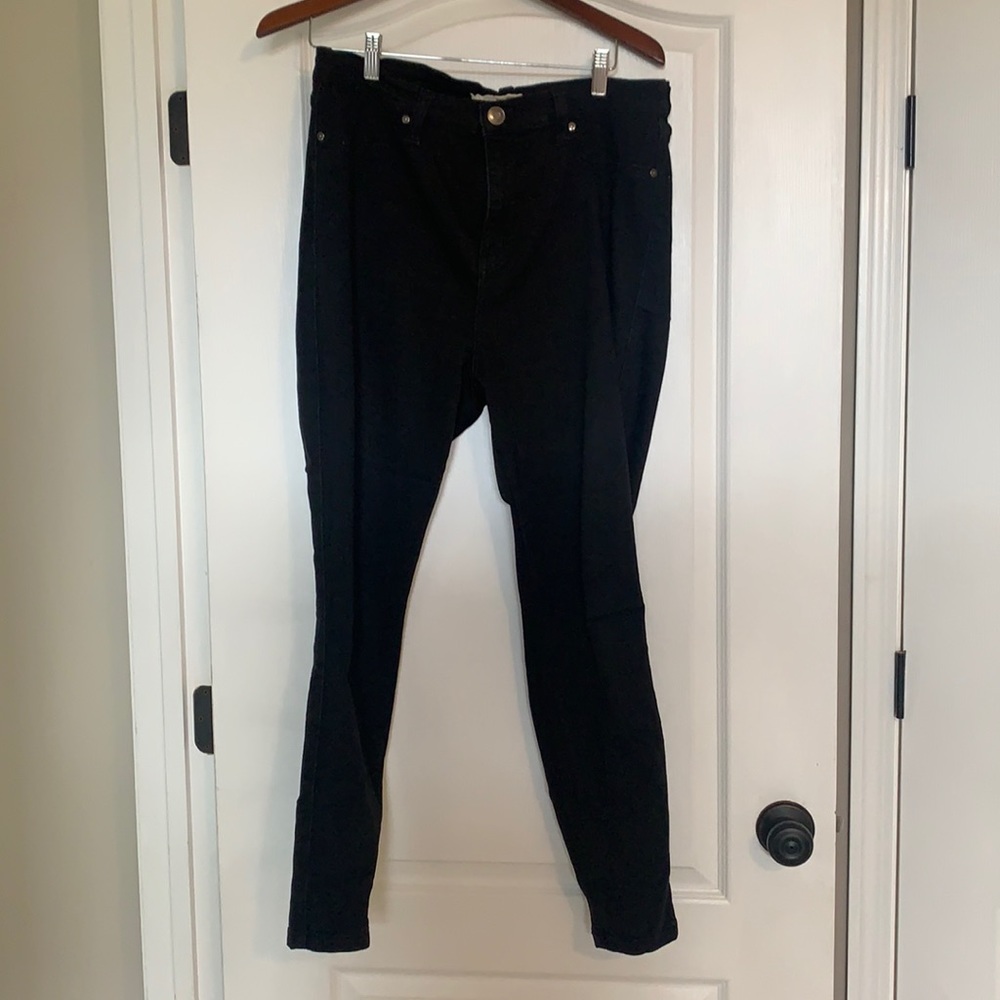 Stretchy black jeans